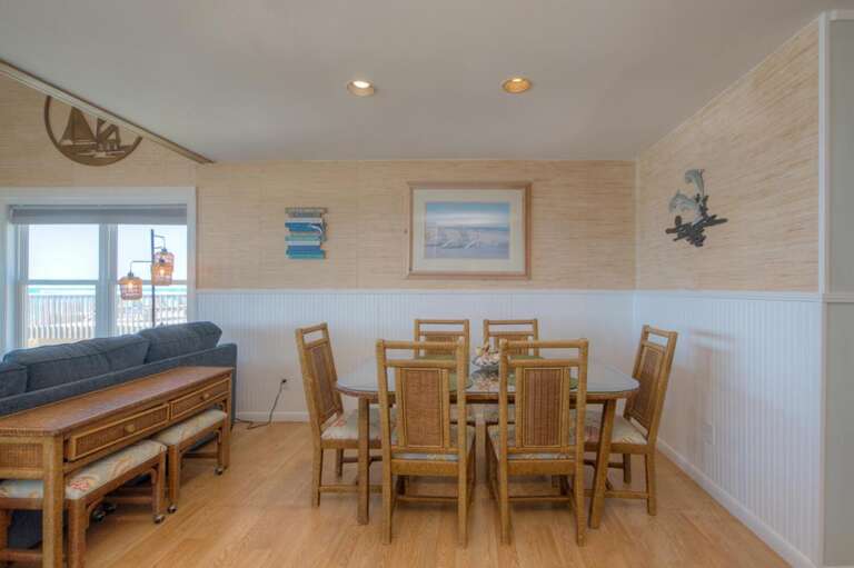 Dining Room
GW.5-3-25