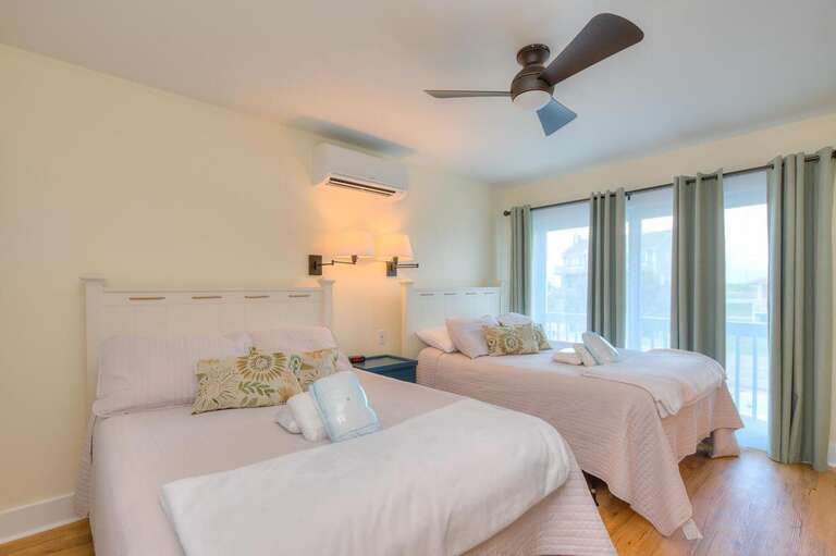 Bedroom 
GW 5.2.23 44