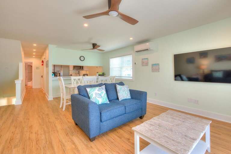 Living Room 
GW 5.2.23 18