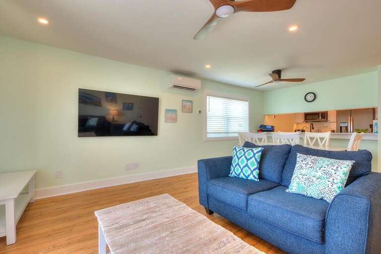 Living Room 
GW 5.2.23 27