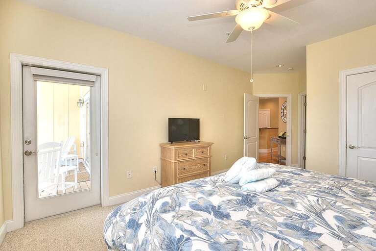 Bedroom 
GW 6.2022
