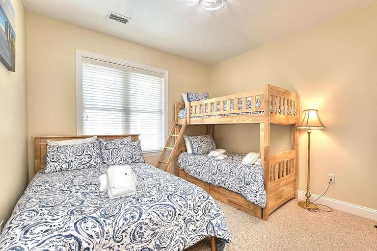 Bedroom 
GW 6.2022