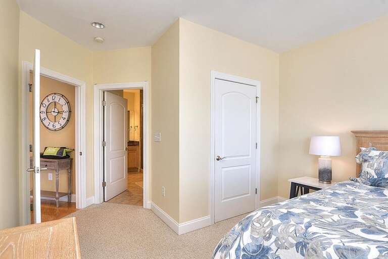 Bedroom 
GW 6.2022