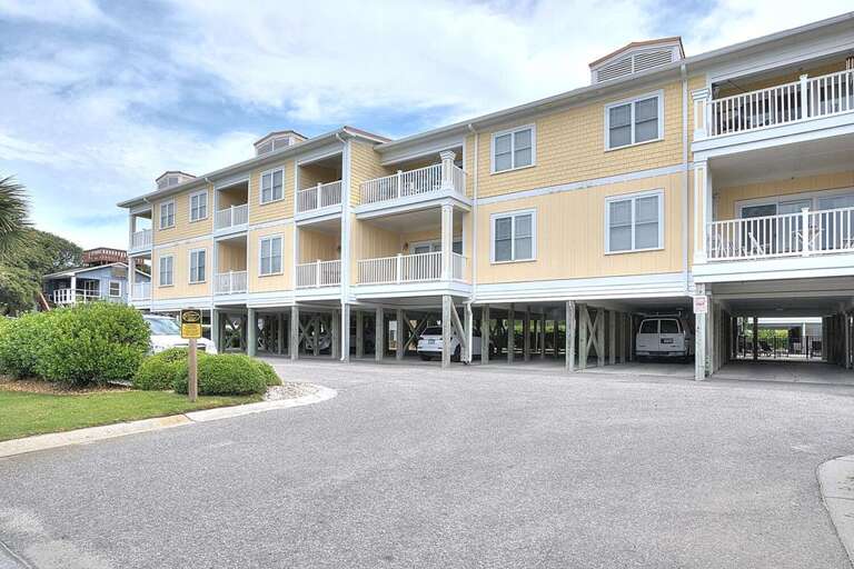 Exterior of Condo
GW 6.2022