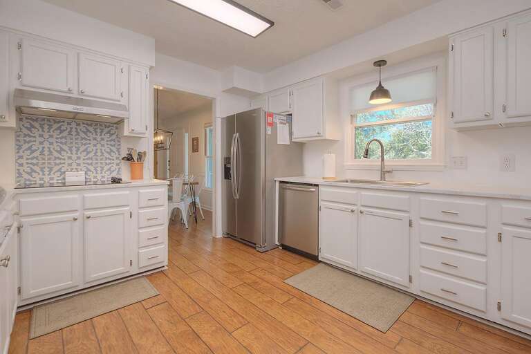 Twin Tides New Kitchen 2 GW 10.2022