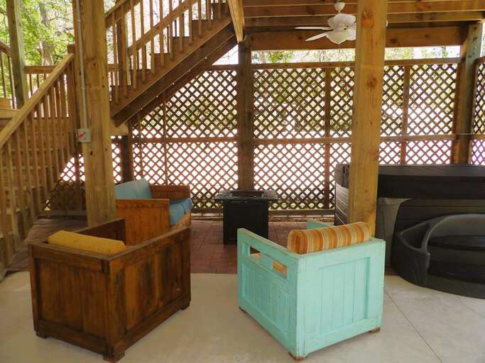 New Hot Tub & Seating Area - Added 2023