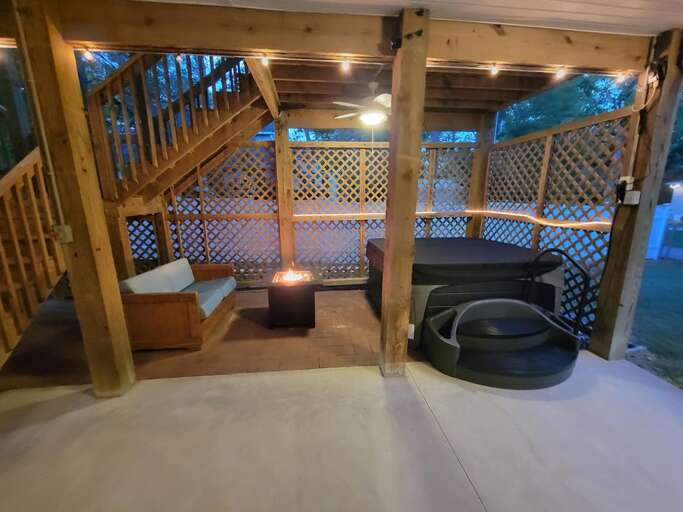 New Hot Tub & Seating Area - Added 2023