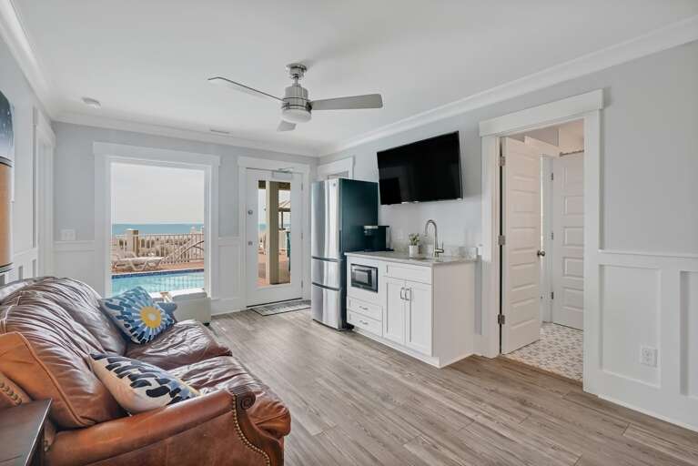 2nd Living Area
CG 4.2023