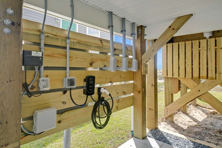 Car Charging Station
CG 4.2023