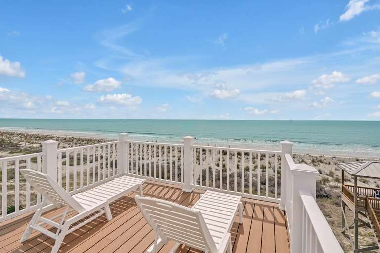 Ocean Views
CG 4.2023