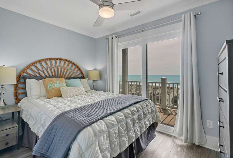 Queen Bedroom
CG 4.2023