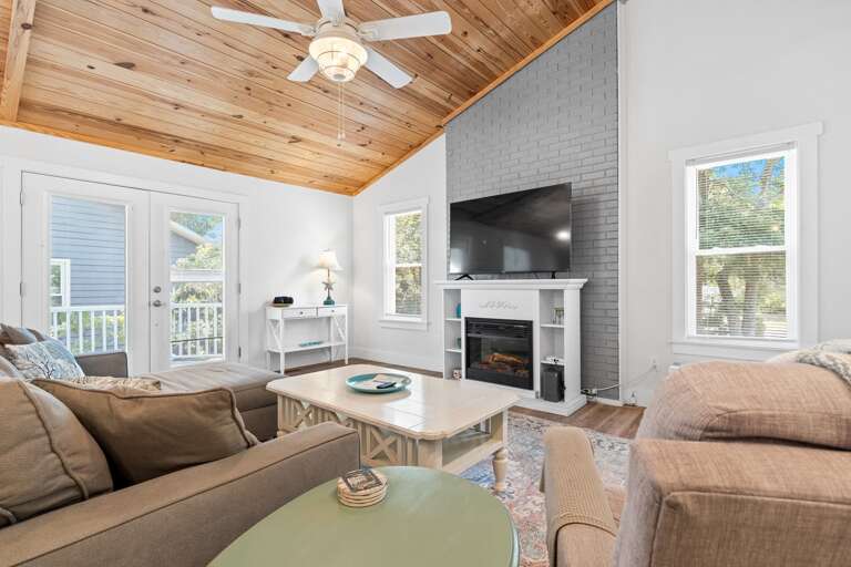 Living Room Coffee Table
CAM 7-29-25