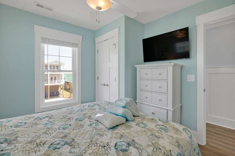 Bedroom 
CG 5.19.23