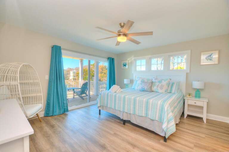 Bedroom 
GW 11.2022