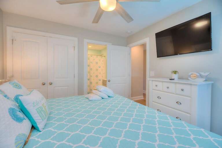 Bedroom 
GW 11.2022