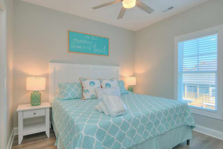 Bedroom 
GW 11.2022