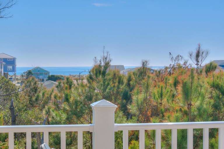 Ocean Views
GW 11.2022