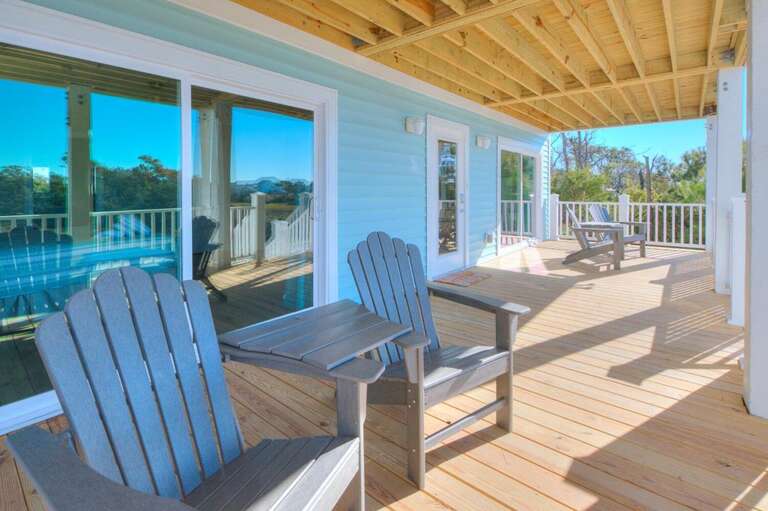 Porch
GW 11.2022