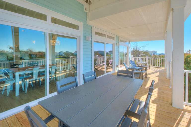 Porch
GW 11.2022