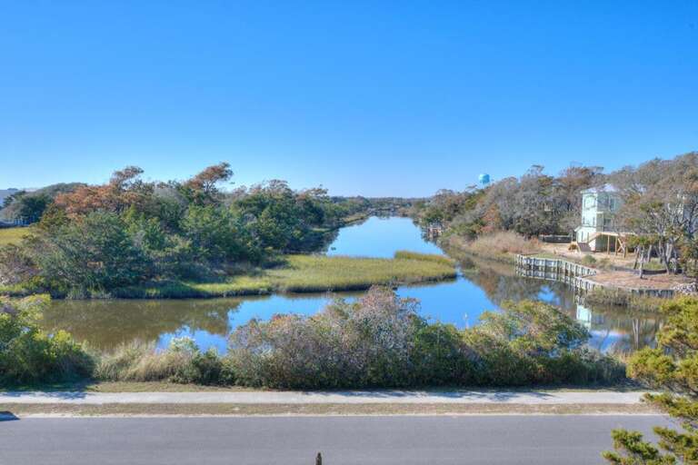Water Views
GW 11.2022
