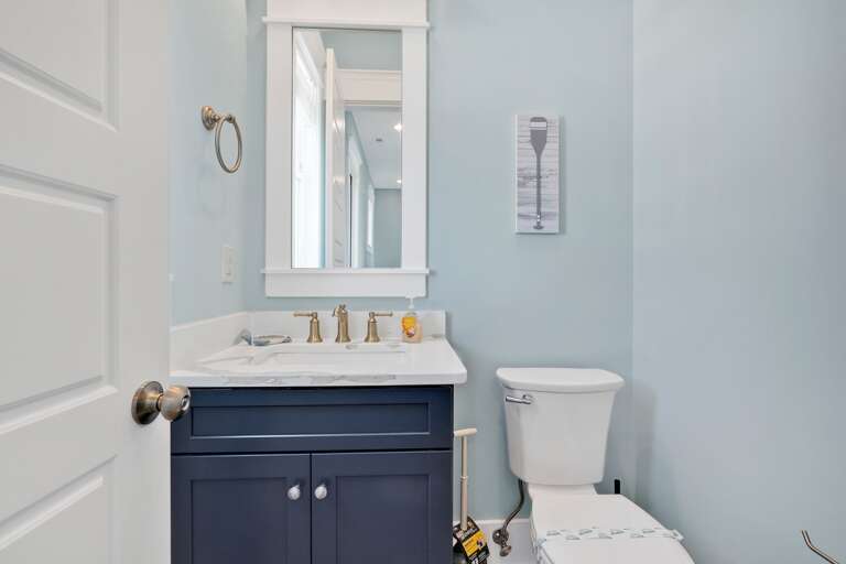 Half Bath
CG 10.2022