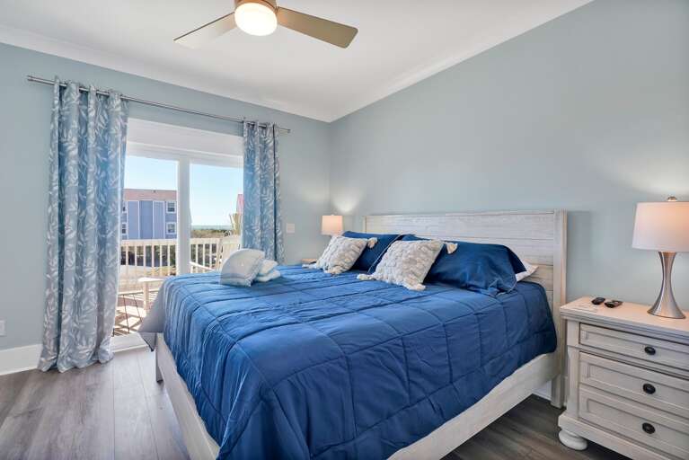 King Bedroom
CG 10.2022