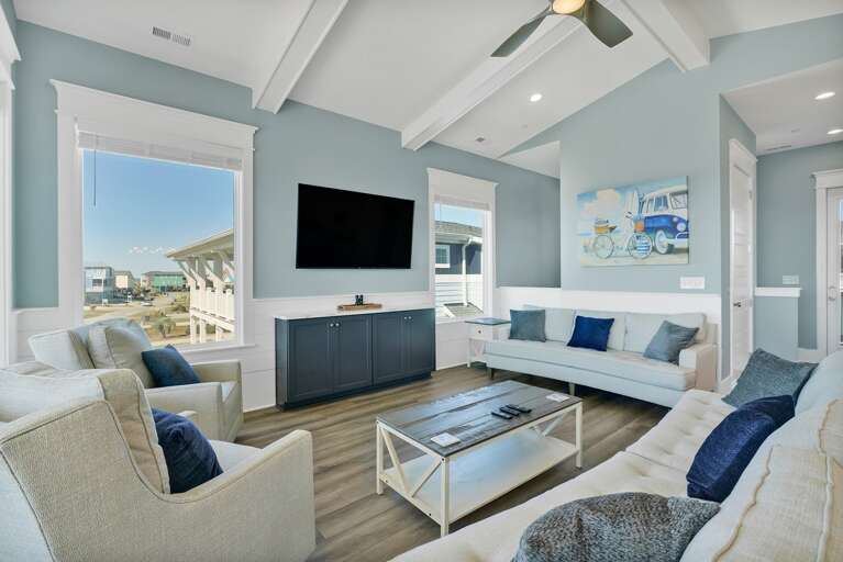 Living Room 
 CG 10.2022