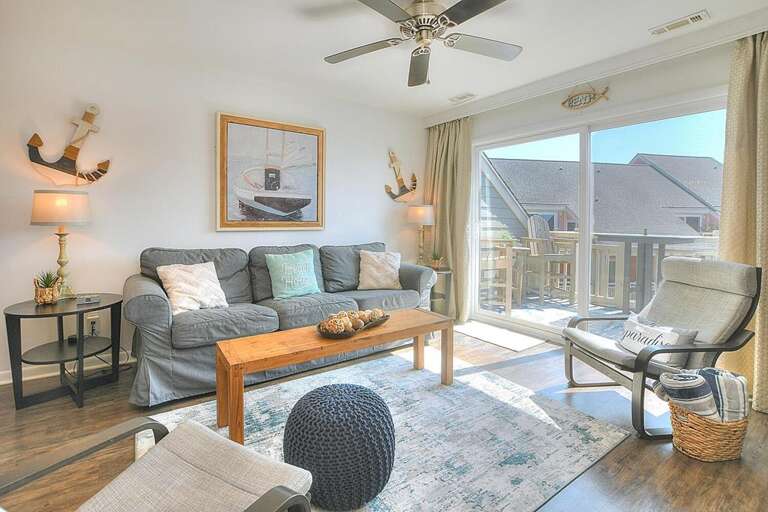 Living Room 
GW 9.2022