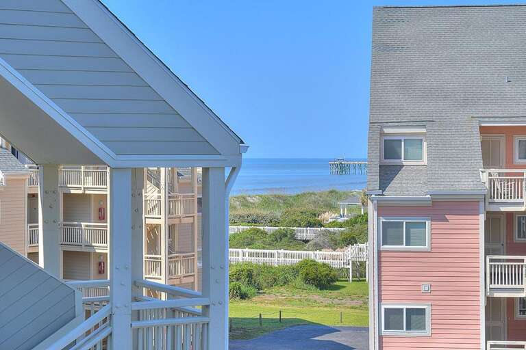 Ocean Views
GW 9.2022