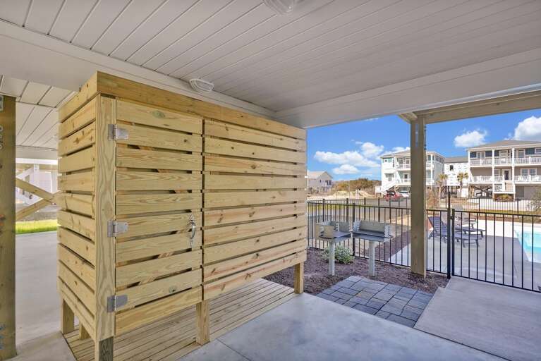 Outdoor shower