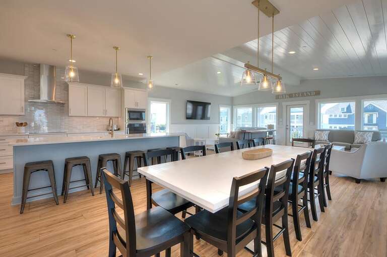 Bears-Beets-Beach House 18 GW 5.15.23