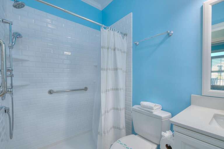 Bathroom 
 GW 12.2022