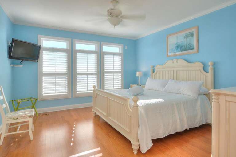 Bedroom 
GW 12.2022