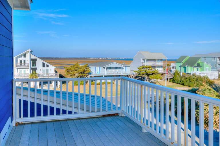 Ocean Views
GW 12.2022