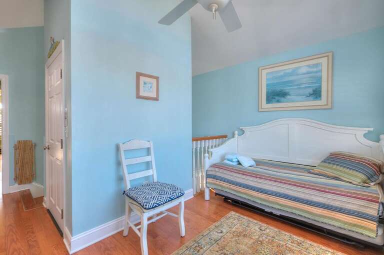 Sea for Miles 27 GW 12.2022