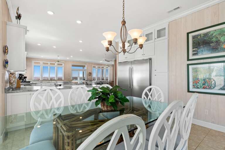 Dining Area
MB 6-19-25