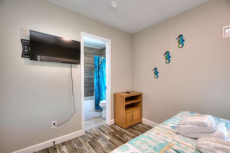 Bunk Bed queen/queen
GW 6.15.24