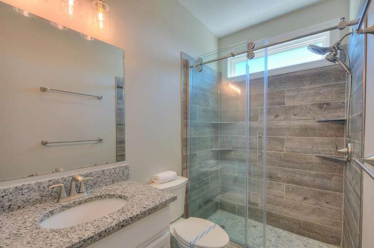 Full Bathroom with walk in shower
GW 6.15.24