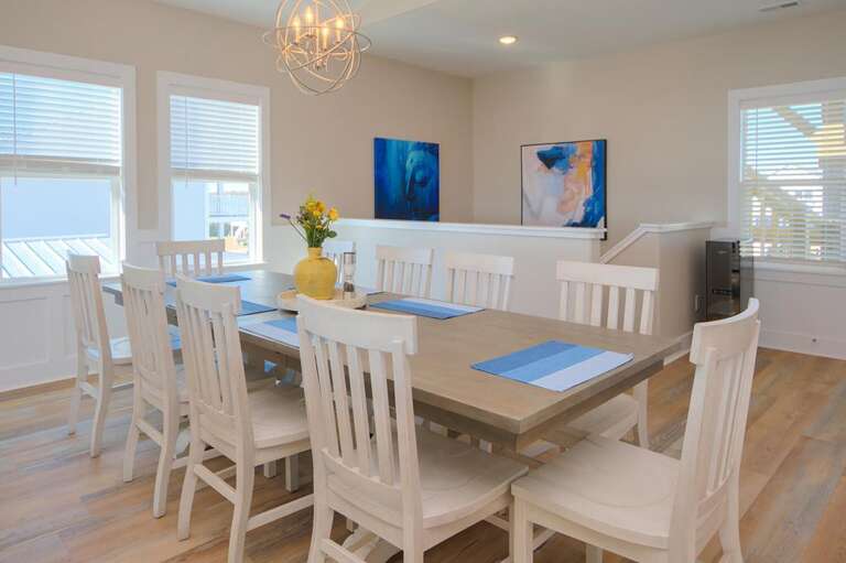 Dining Area
GW 12.2022