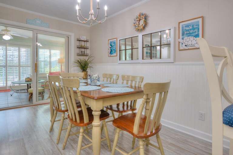 Dining Room
GW 11.2022
