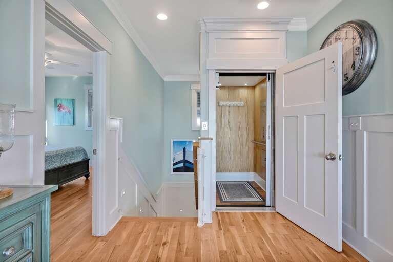 Elevator
CG 1.2023