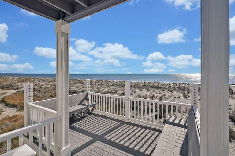 Ocean Views
CG 1.2023