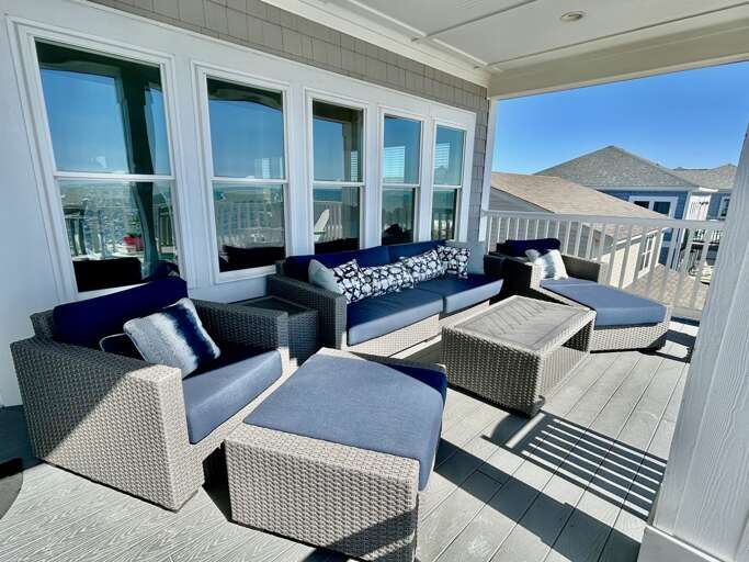 Porch
 JR 10.2025