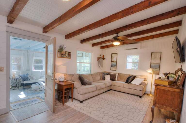 Living Room 
GW 1.2023