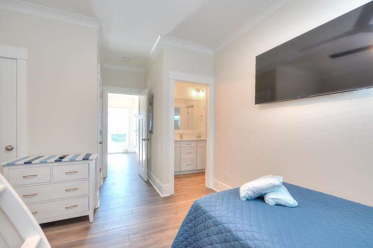 Bedroom 
GW 4.2023