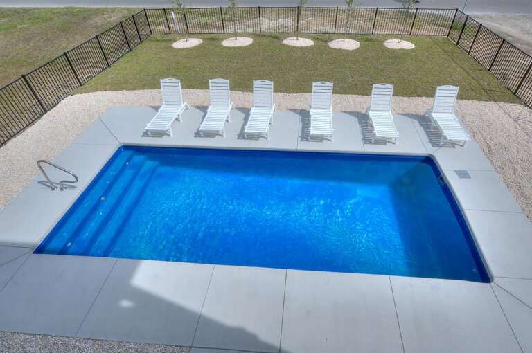 Pool
 Reshoot GW 5.5.23