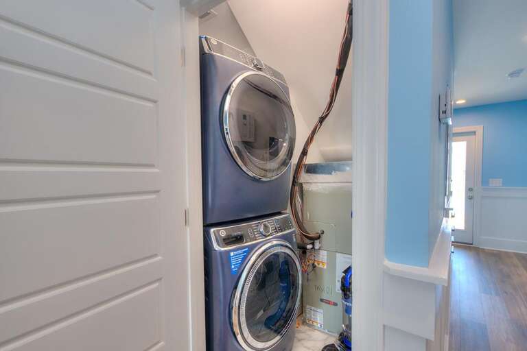 7 Blue Pelicans 32 Laundry