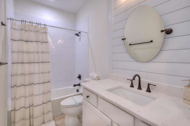 Bathroom 
GW 3.2023