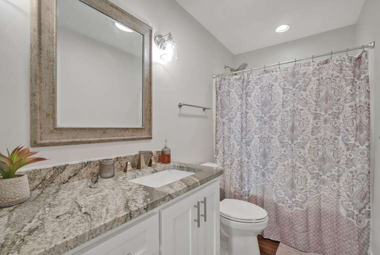 Bathroom Vanity and Tub
CG 2.2023