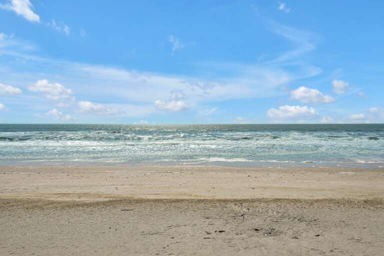 Beach and Ocean View
CG 2.2023